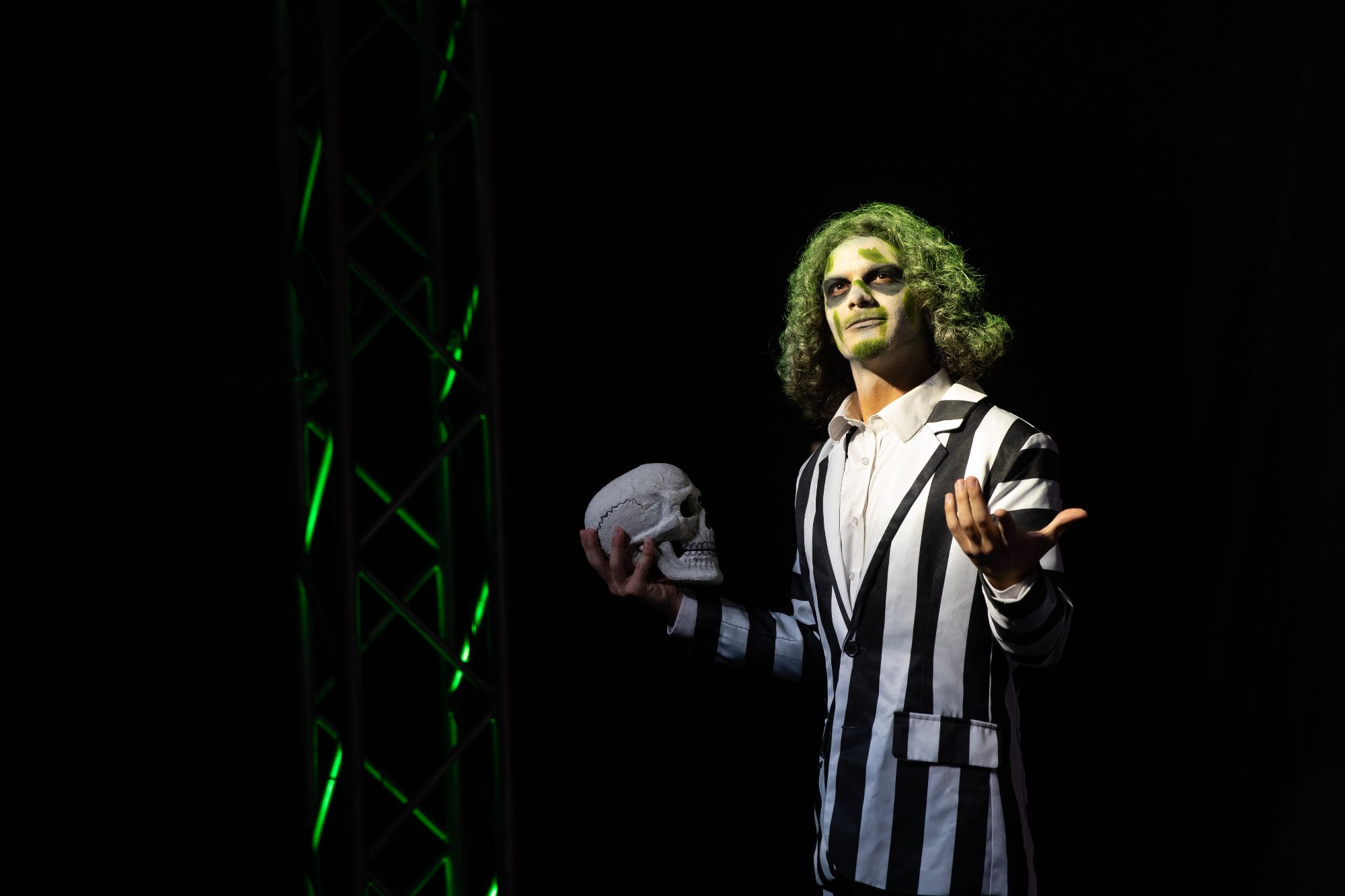 showbeetlejuice15.jpg